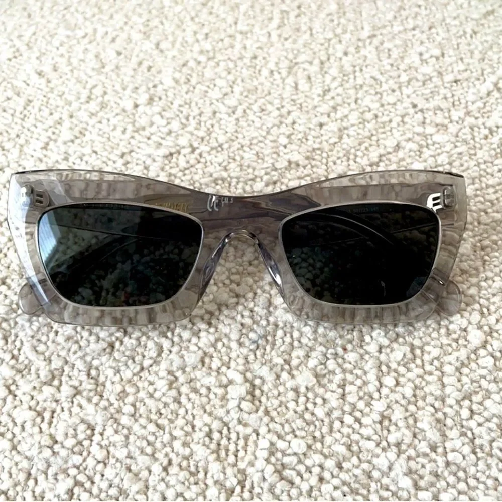 ♥️ Celine CL 41399/S 8A ORDN Cat Eye/ Butterfly Sunglasses RARE